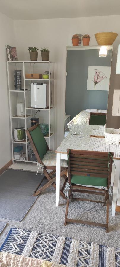 Joanna'S Studio , Key Locker By Whatsapp Own Entrance, Own Bathroom Youghal Dış mekan fotoğraf