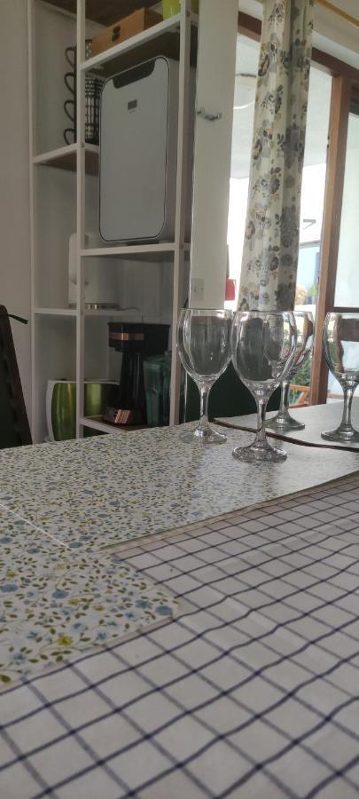 Joanna'S Studio , Key Locker By Whatsapp Own Entrance, Own Bathroom Youghal Dış mekan fotoğraf